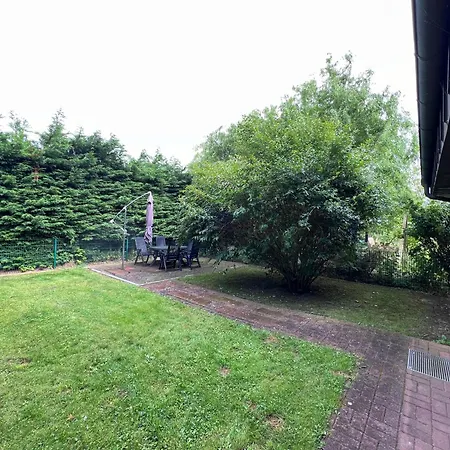 Ruhige Mit Eingezaeunten Garten - Familienfreundlich شقة