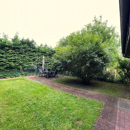 Ruhige Mit Eingezaeunten Garten - Familienfreundlich شقة